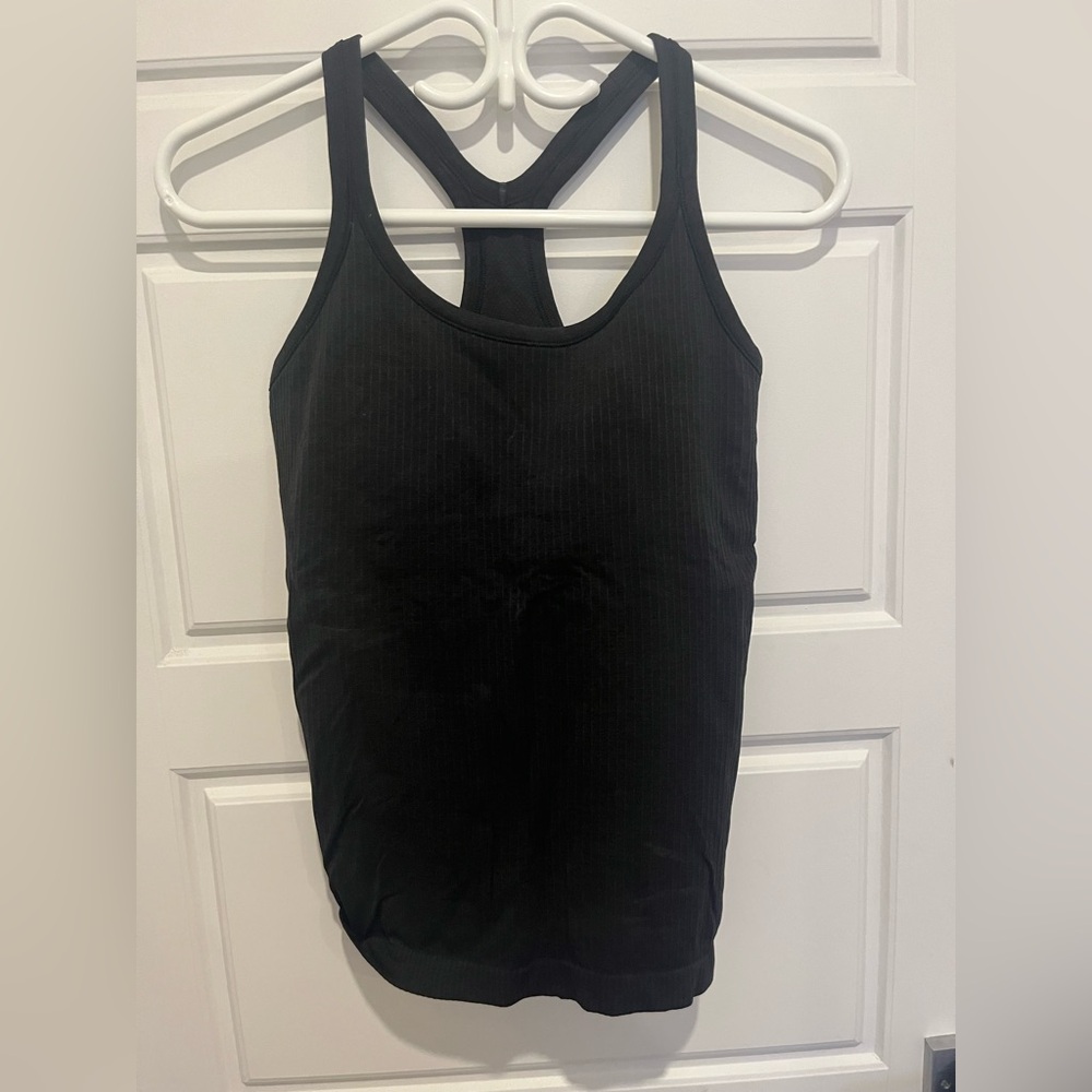 Lululemon tank size 6